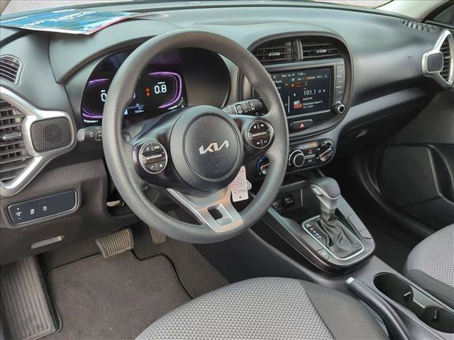 Used 2024 Kia Soul LX w/ Option Group 015 FWD image 10