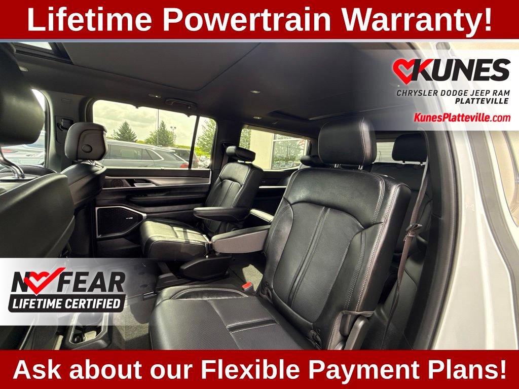 Used 2024 Jeep Wagoneer Series II w/ Convenience Group I AWD/4WD image 15