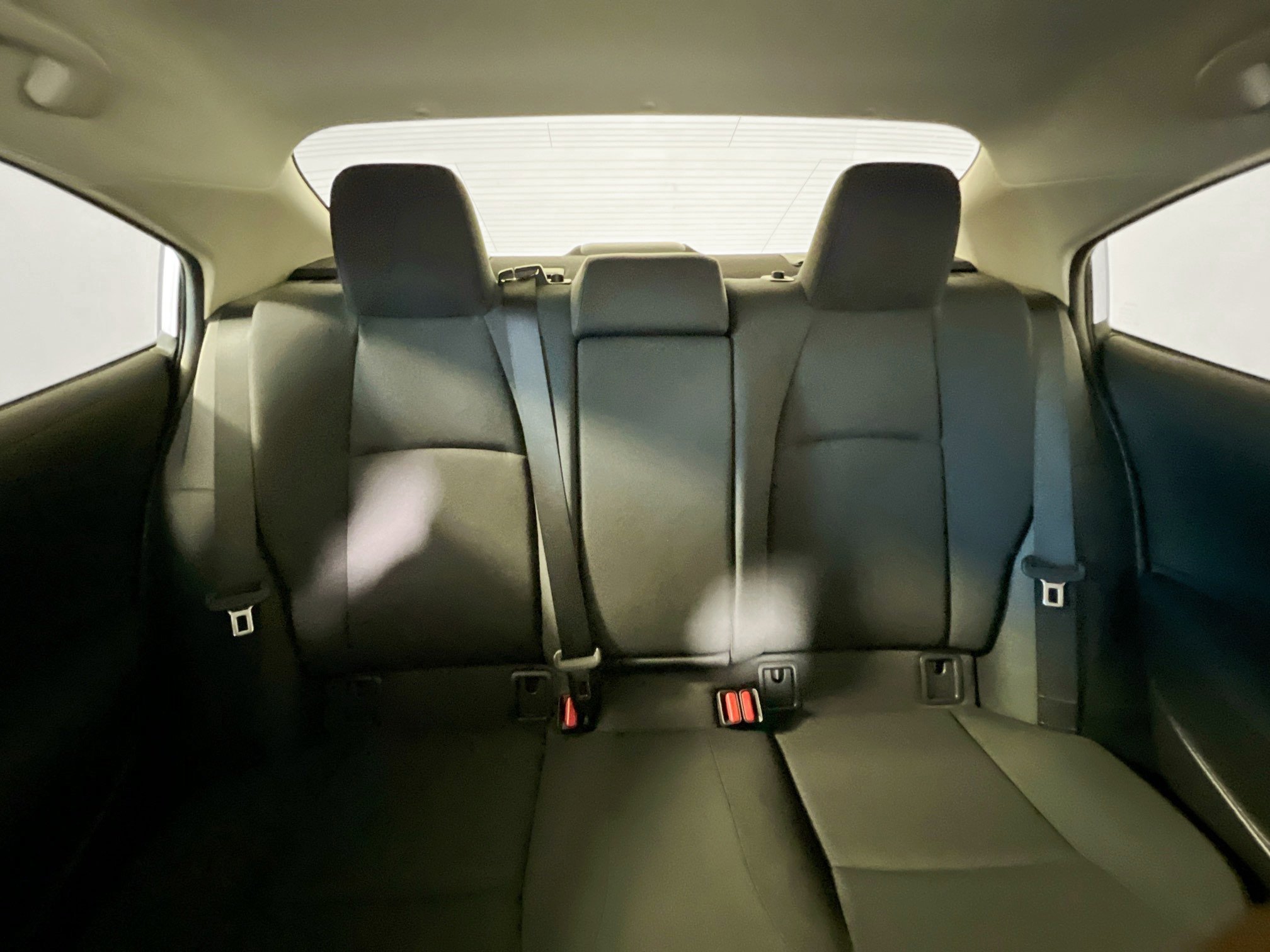 Used 2022 Toyota Corolla LE FWD image 31