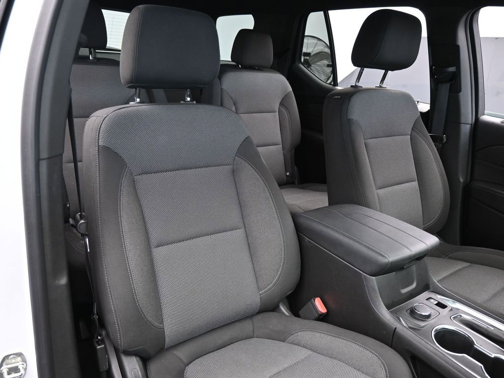 Used 2023 Chevrolet Traverse LT image 43