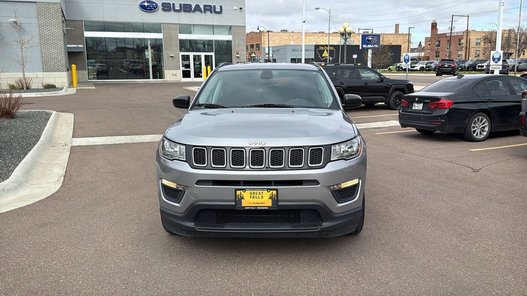 Used 2021 Jeep Compass Sport FWD image 2