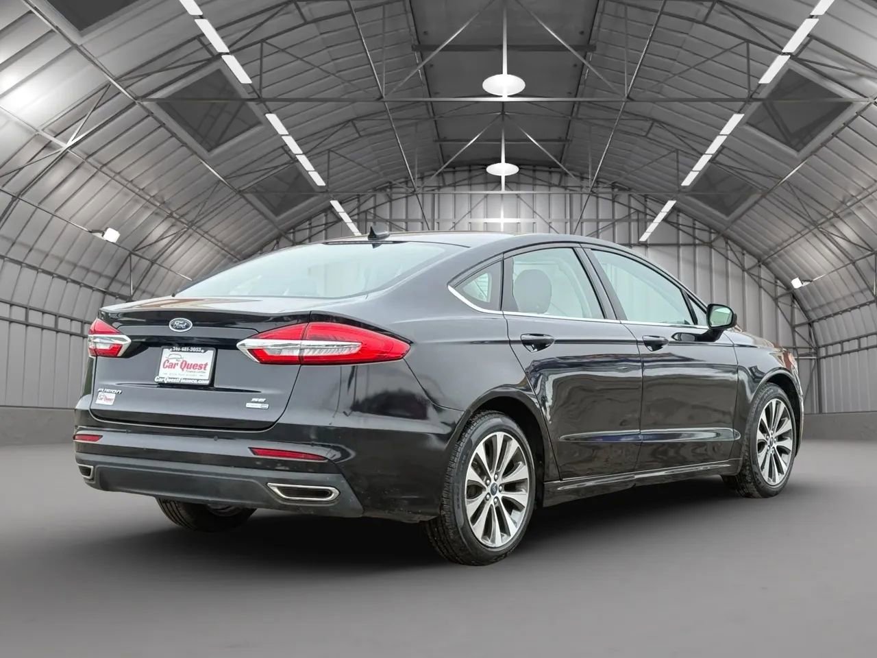 Used 2020 Ford Fusion SE image 7