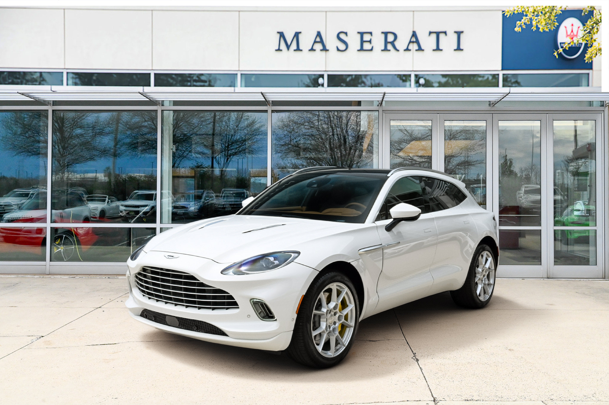 Used 2024 Aston Martin DBX AWD/4WD video 1