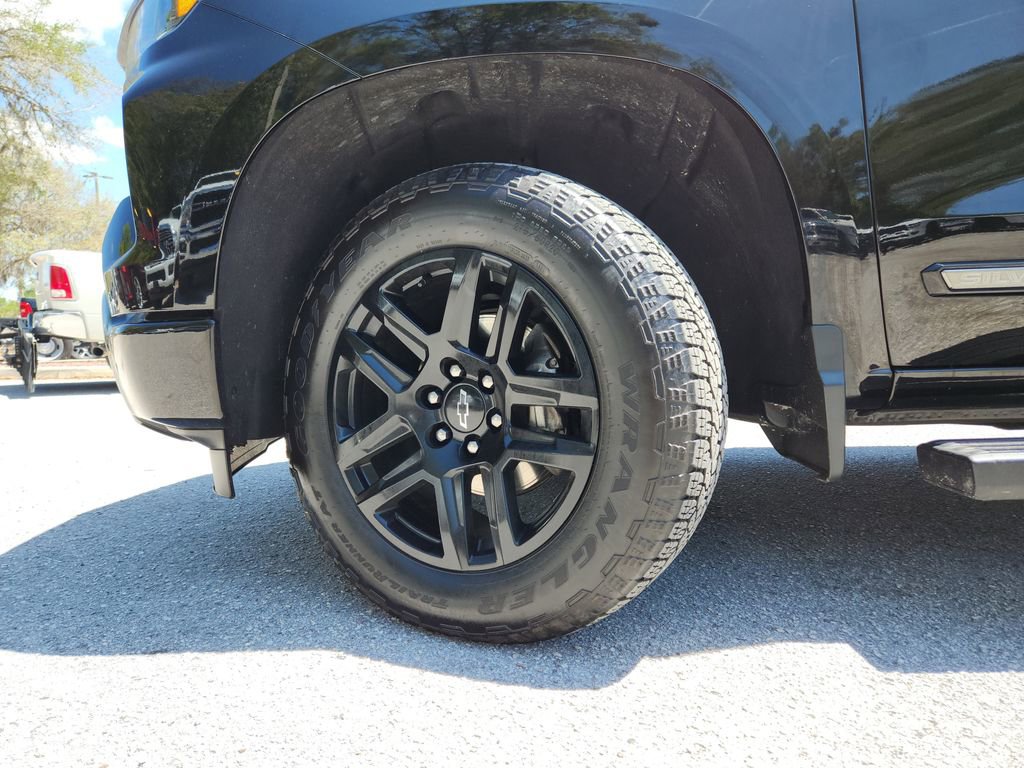 Used 2024 Chevrolet Silverado 1500 High Country w/ Midnight Edition AWD/4WD image 36