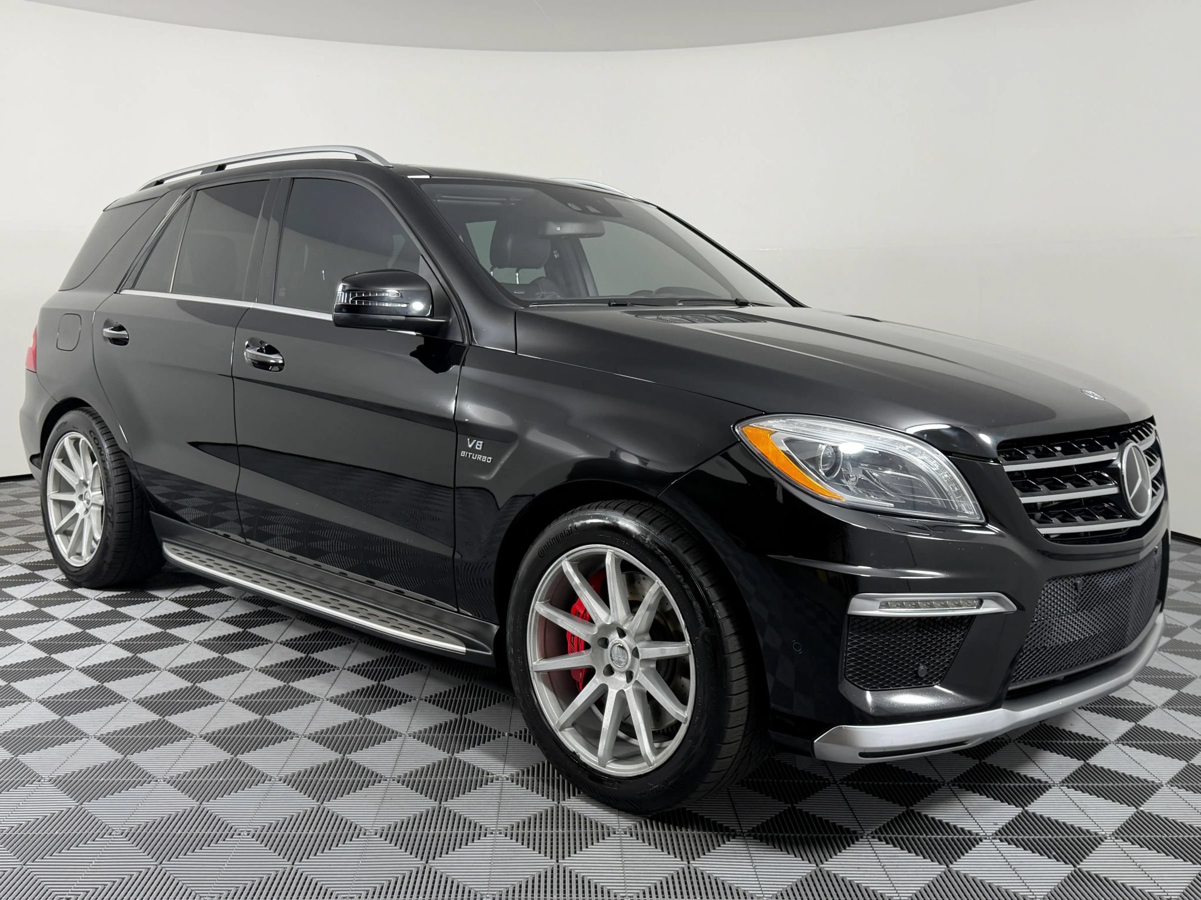 Used 2013 Mercedes-Benz ML 63 AMG 4MATIC image 13