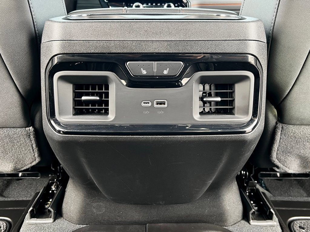 Used 2025 GMC Sierra 1500 AT4 w/ AT4 Premium Package image 23