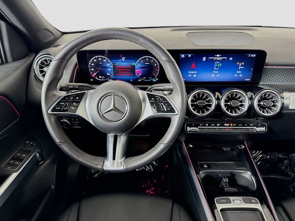Used 2024 Mercedes-Benz GLB 250 w/ Exclusive Package image 23