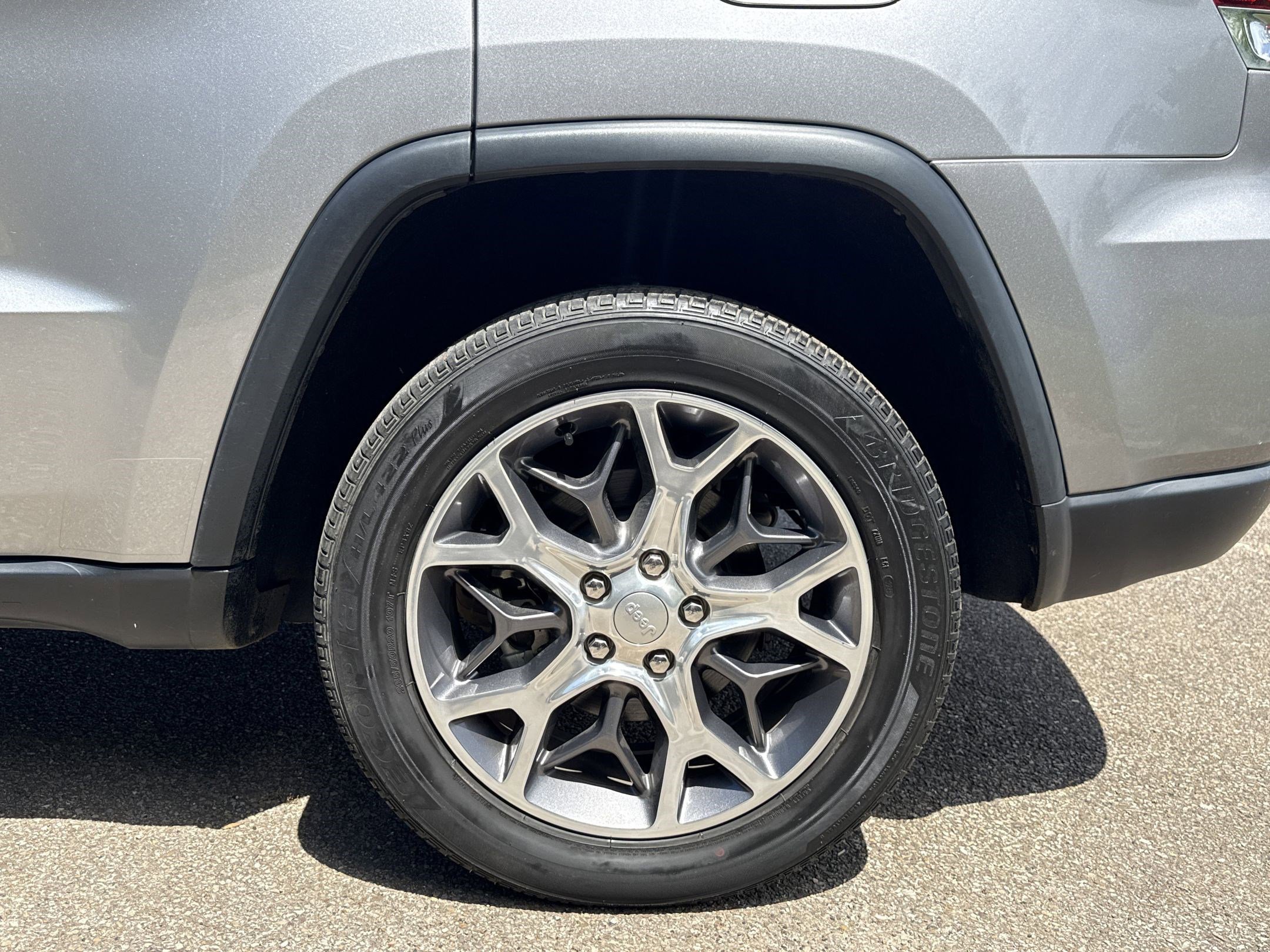 Used 2021 Jeep Grand Cherokee Limited w/ Luxury Group II image 11