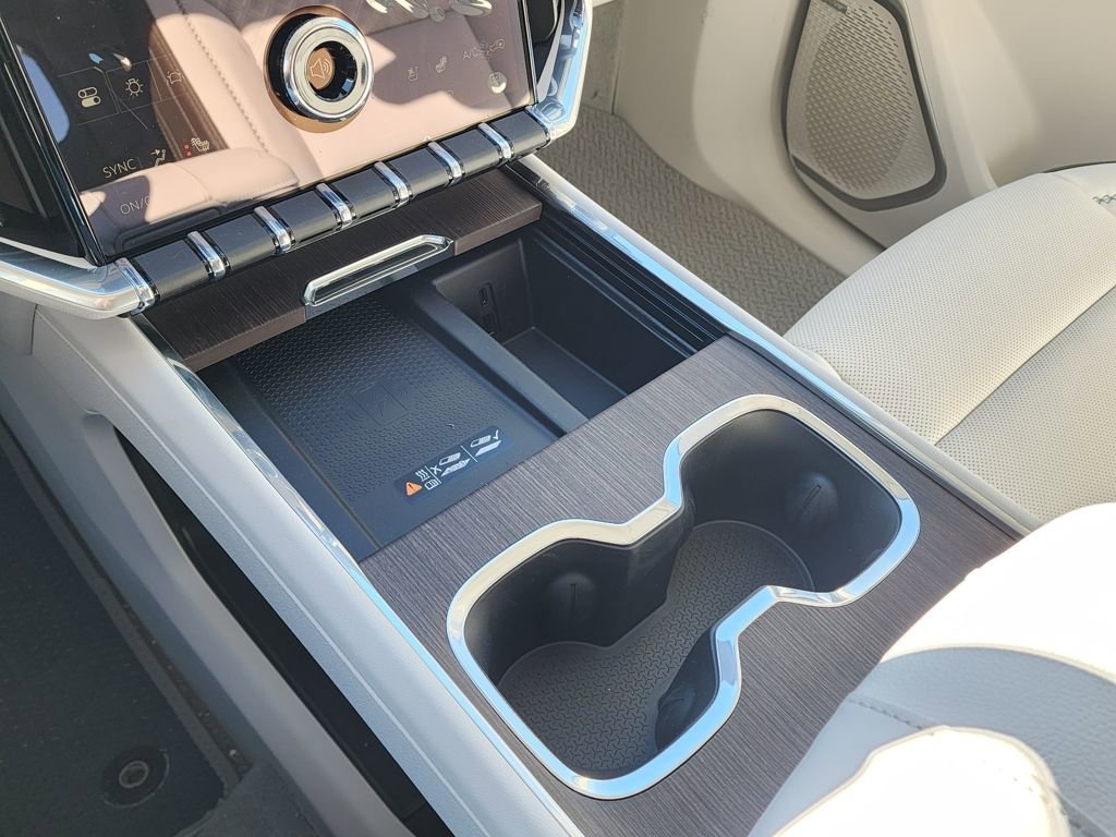 New 2026 GMC Acadia Denali w/ Super Cruise Package image 35