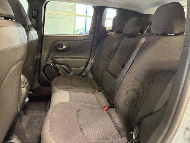 Used 2019 Jeep Renegade Altitude w/ Quick Order Package 2XM FWD image 21