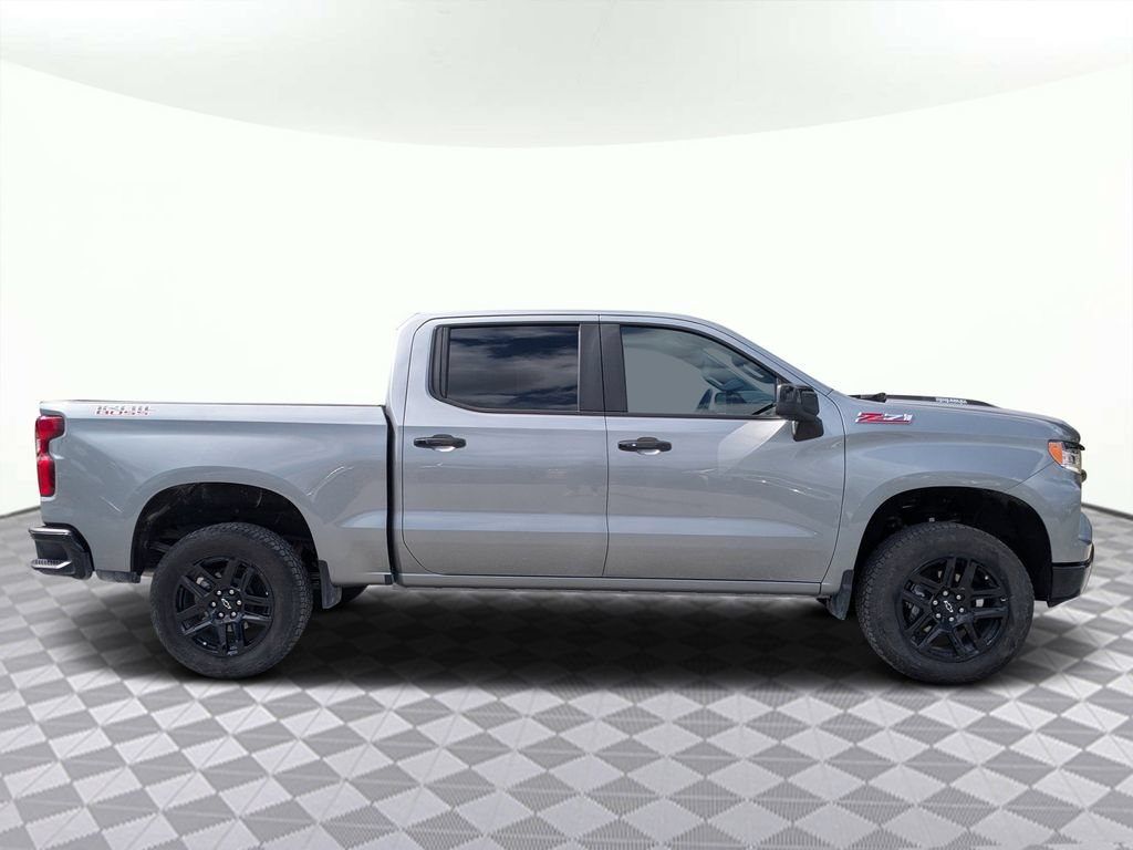 Used 2025 Chevrolet Silverado 1500 LT Trail Boss w/ Protection Package AWD/4WD image 2