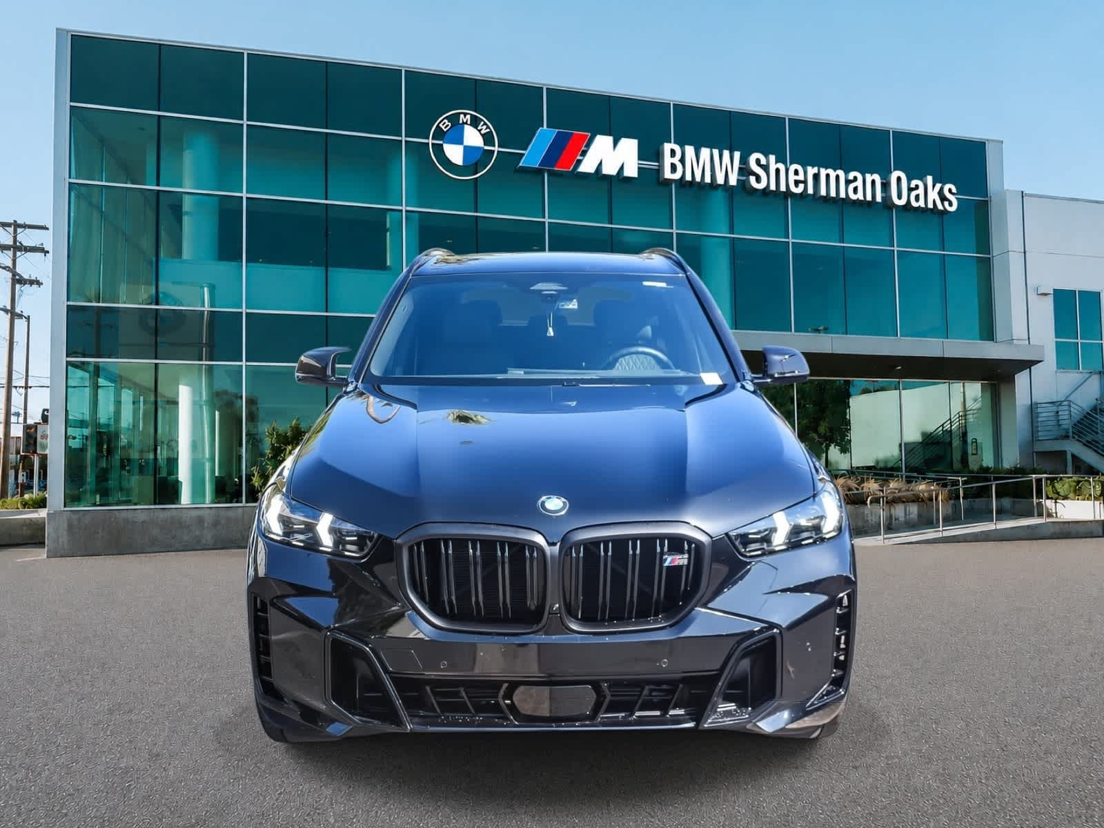 Used 2024 BMW X5 M60i w/ Executive Package AWD/4WD image 2