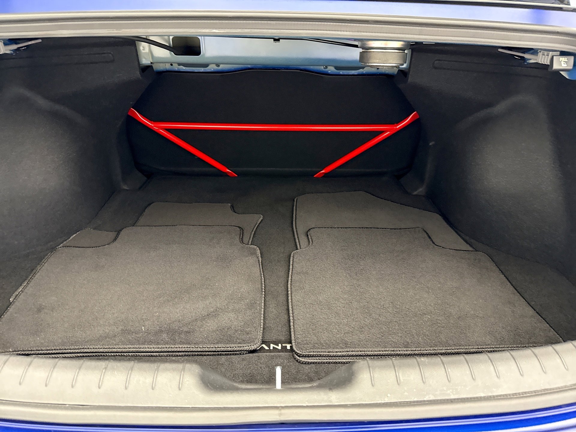 Used 2024 Hyundai Elantra N FWD image 19