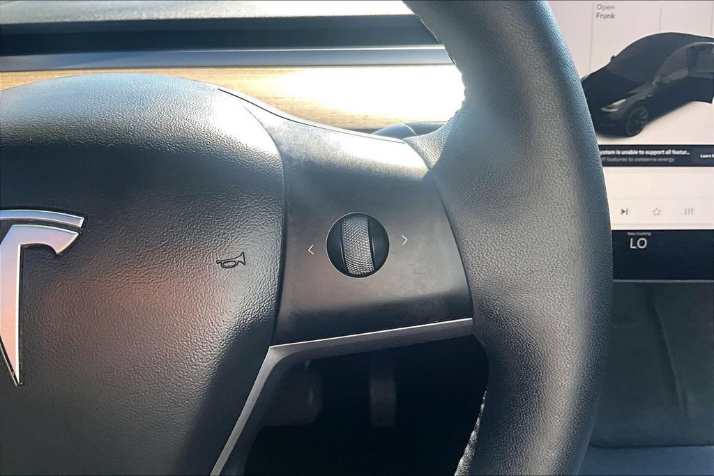 Used 2021 Tesla Model Y Long Range AWD/4WD image 19