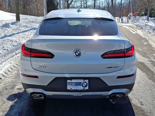Used 2023 BMW X4 xDrive30i image 5