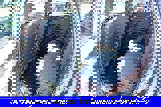 New 2025 Volkswagen Tiguan SE image 29