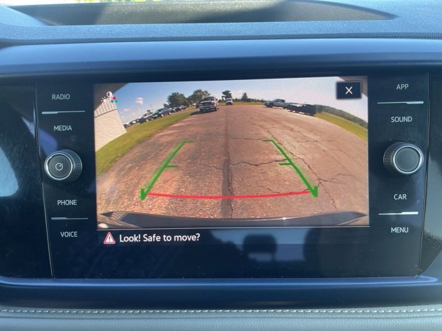 Used 2024 Volkswagen Taos SE image 24