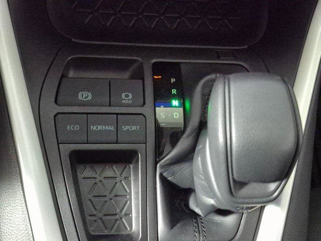 Certified 2025 Toyota RAV4 XLE image 17