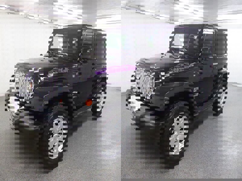 Used 2011 Jeep Wrangler Sahara image 3