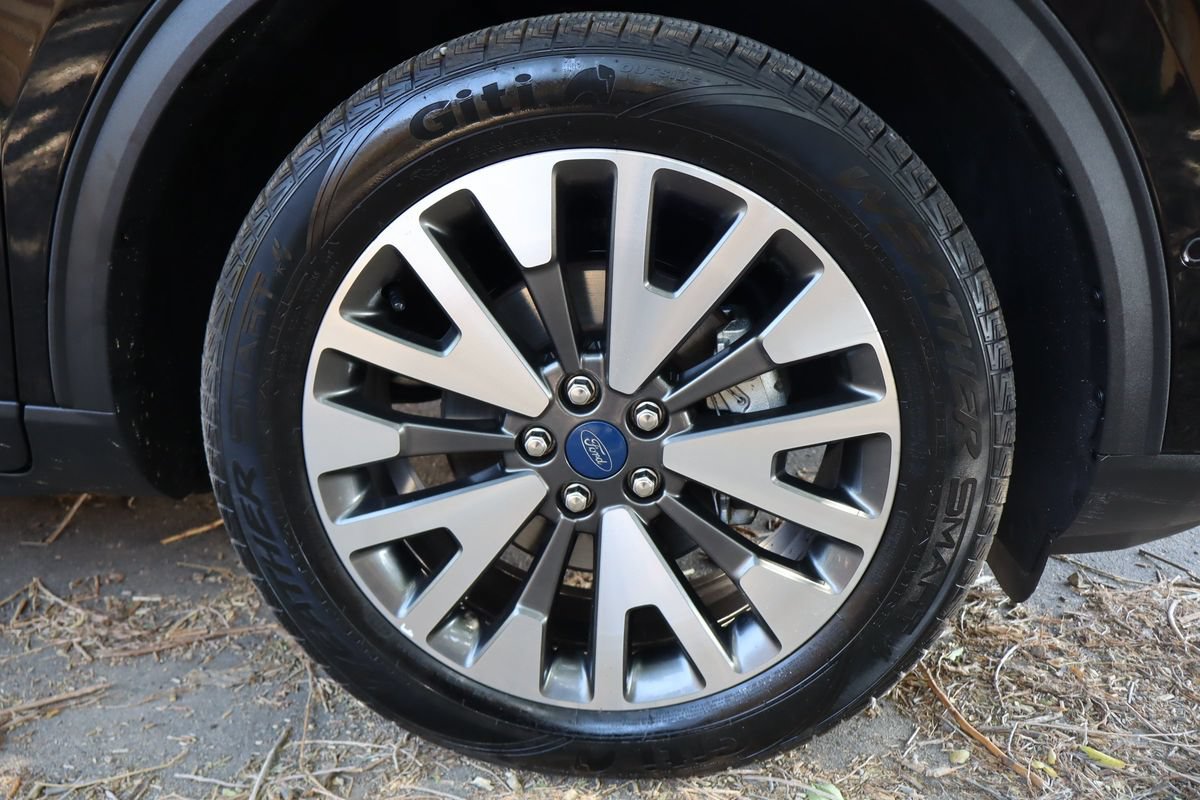 Used 2020 Ford Escape Titanium AWD/4WD image 45