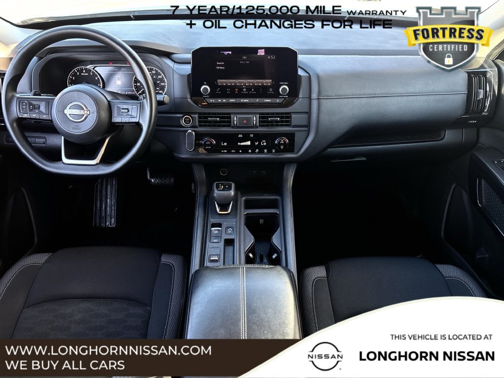 Used 2024 Nissan Pathfinder S FWD image 9