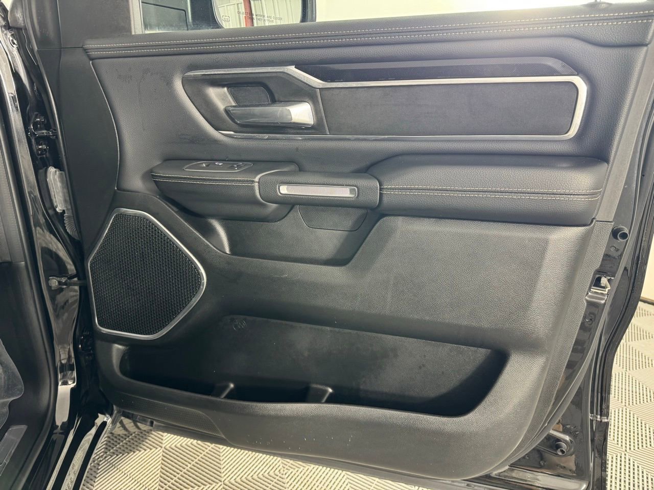 Used 2022 RAM 1500 Laramie w/ Sport Appearance Package AWD/4WD image 41