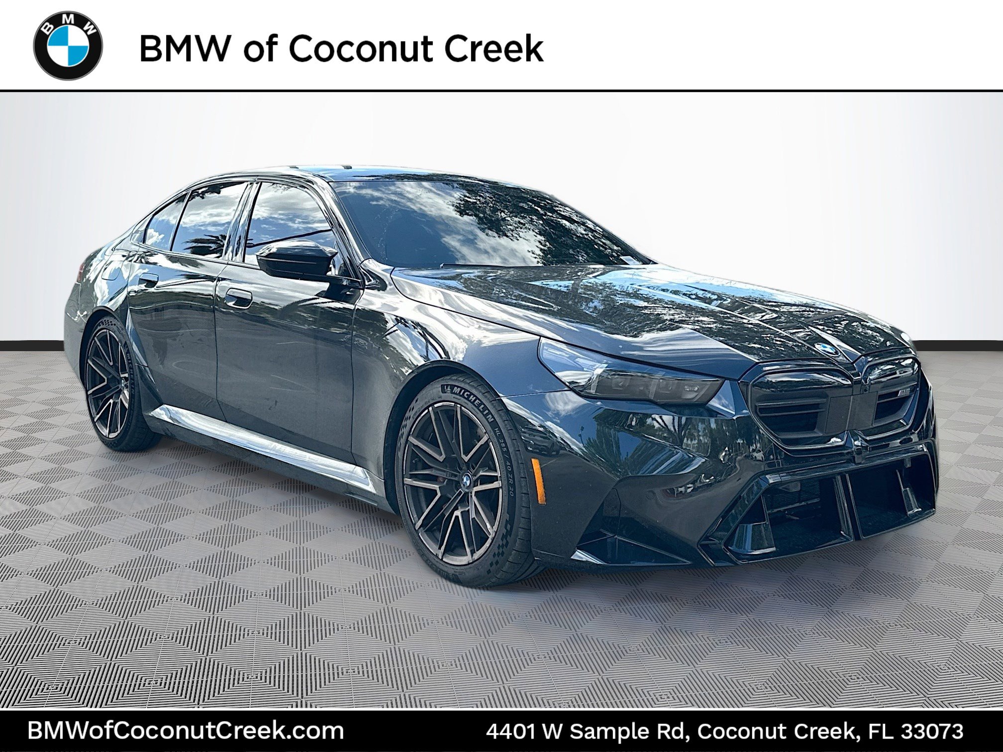 Used 2026 BMW M5 w/ Executive Package image 1