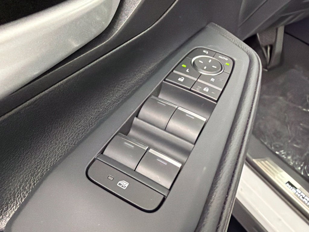 New 2026 Toyota Grand Highlander AWD Hybrid image 17