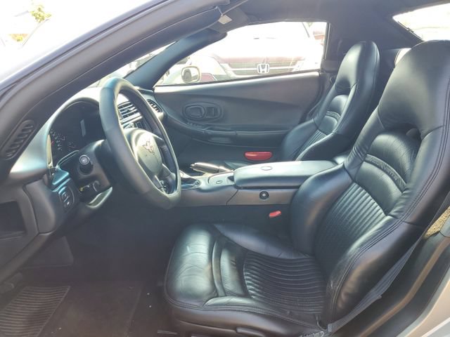 Used 1998 Chevrolet Corvette Convertible w/ Memory Pkg RWD image 12