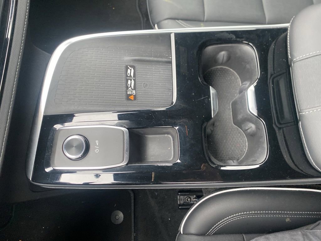 Used 2025 Buick Enclave Preferred image 29