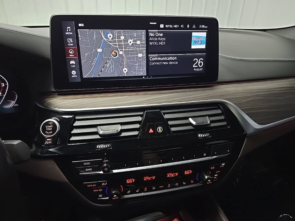 Used 2021 BMW M550i xDrive w/ Executive Package AWD/4WD image 28