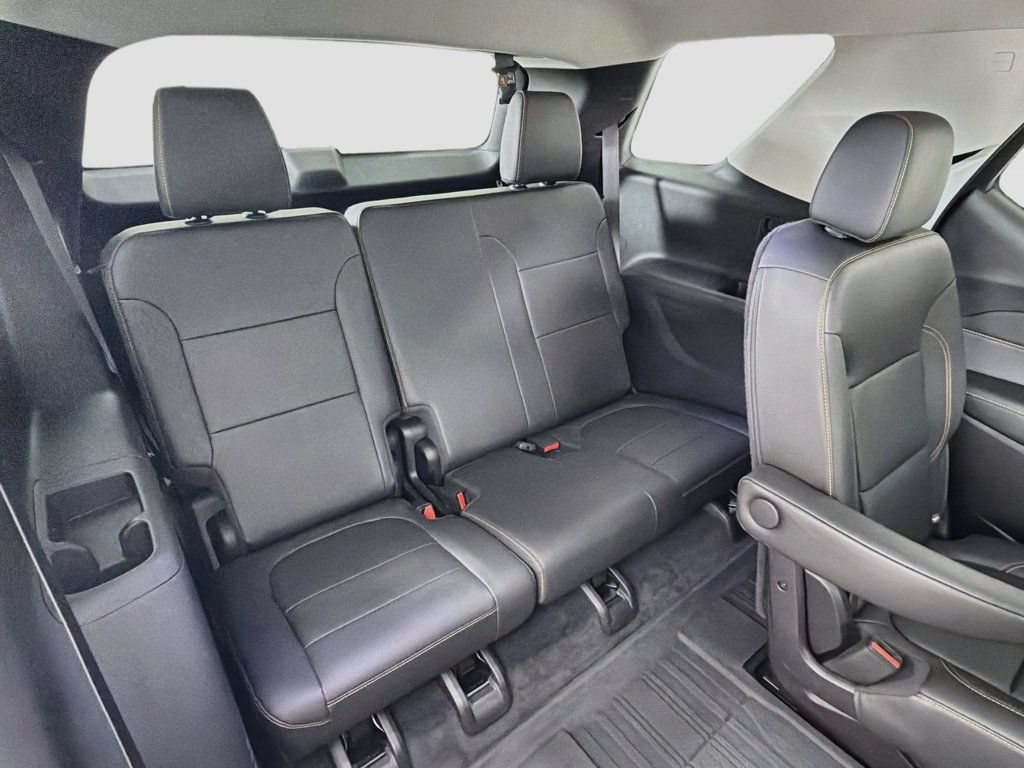Used 2021 Chevrolet Traverse Premier w/ Redline Edition AWD/4WD image 28