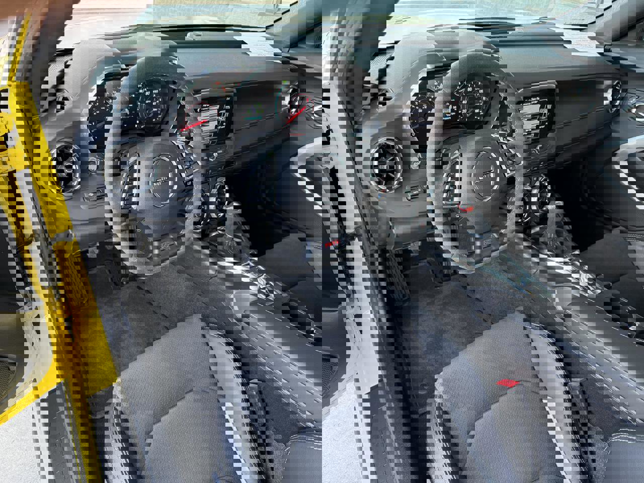 Used 2018 Chevrolet Camaro SS RWD image 14