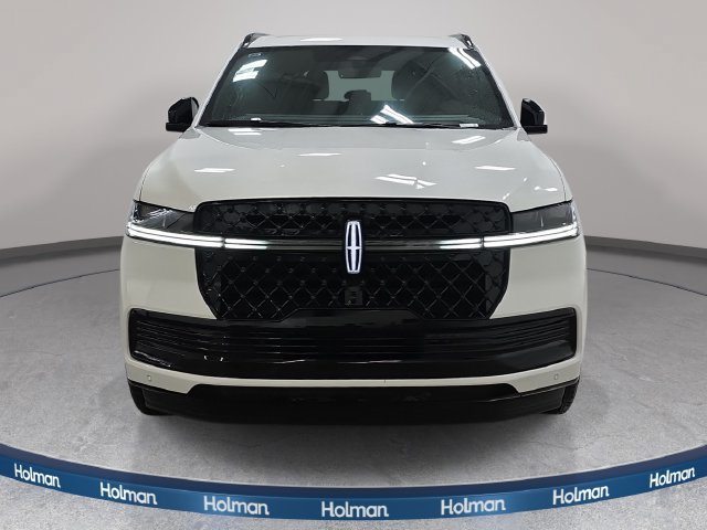 New 2027 Lincoln Navigator Reserve w/ Jet Appearance Package AWD/4WD image 2