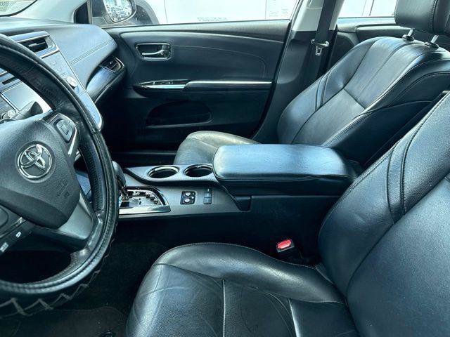Certified 2016 Toyota Avalon Touring FWD image 3