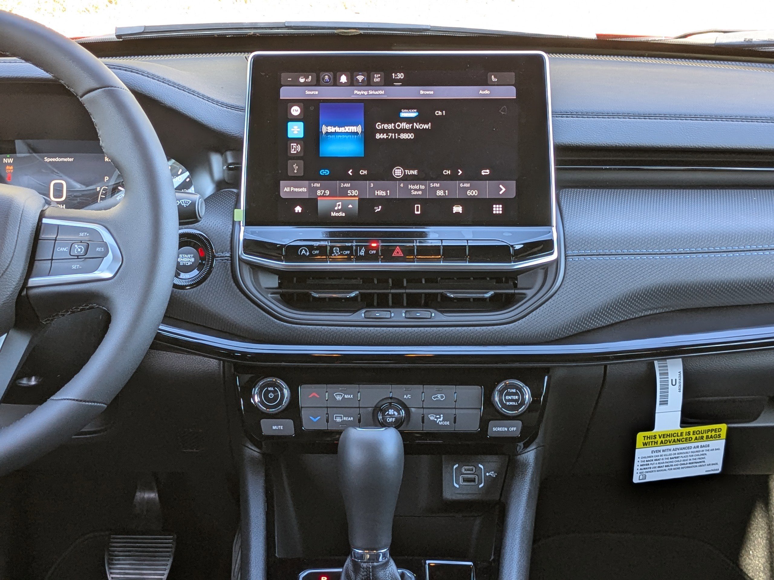 New 2026 Jeep Compass Latitude image 17