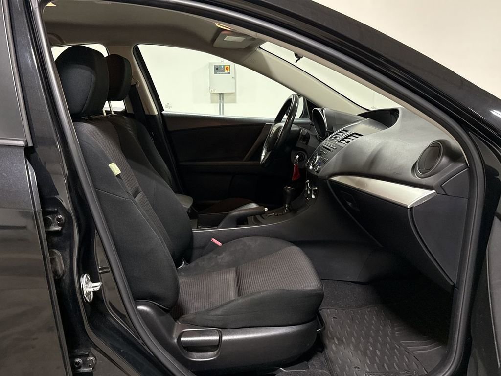 Used 2012 MAZDA MAZDA3 i Touring FWD image 20