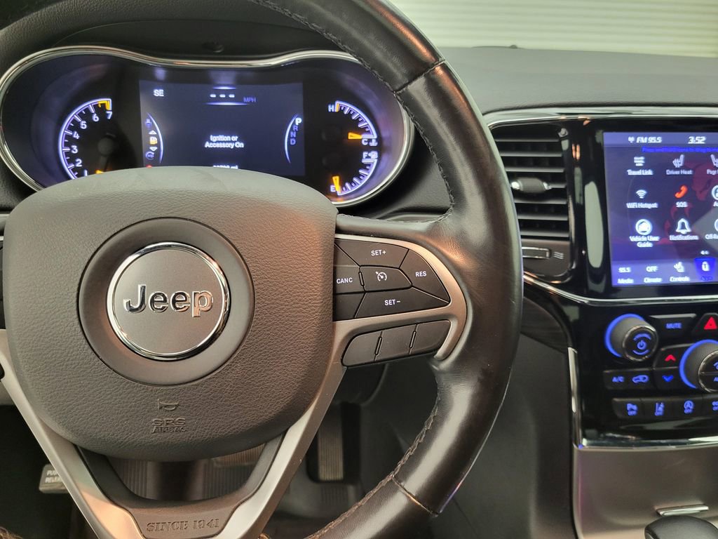 Used 2020 Jeep Grand Cherokee Laredo w/ Quick Order Package 2BN North image 6