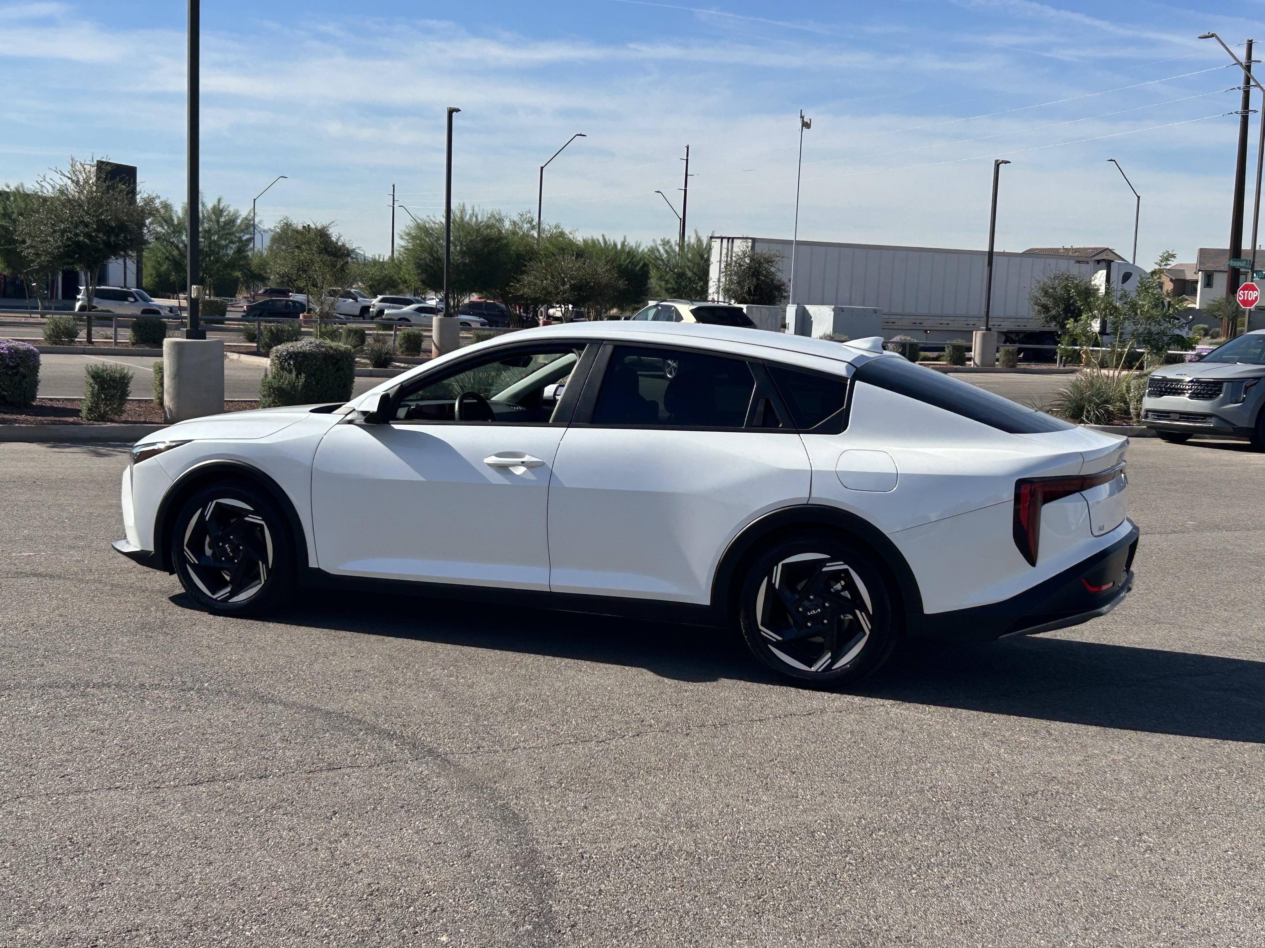 Used 2025 Kia K4 EX FWD image 3