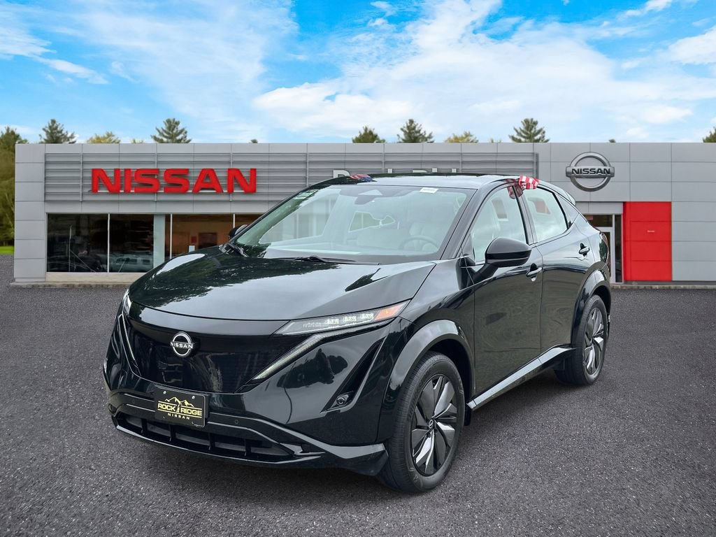 Used 2024 Nissan Ariya AWD image 2