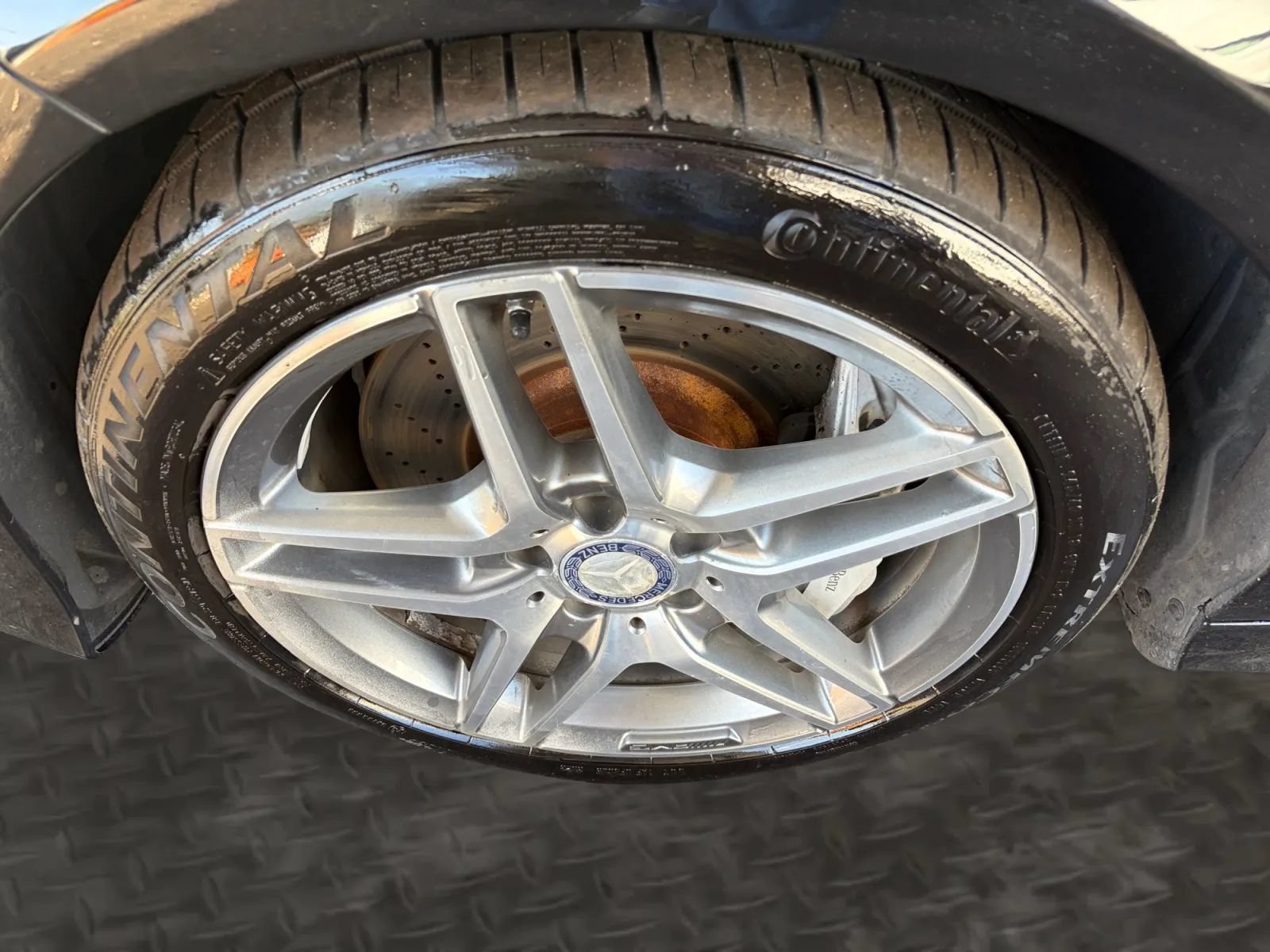 Used 2014 Mercedes-Benz E 550 4MATIC Sedan image 37