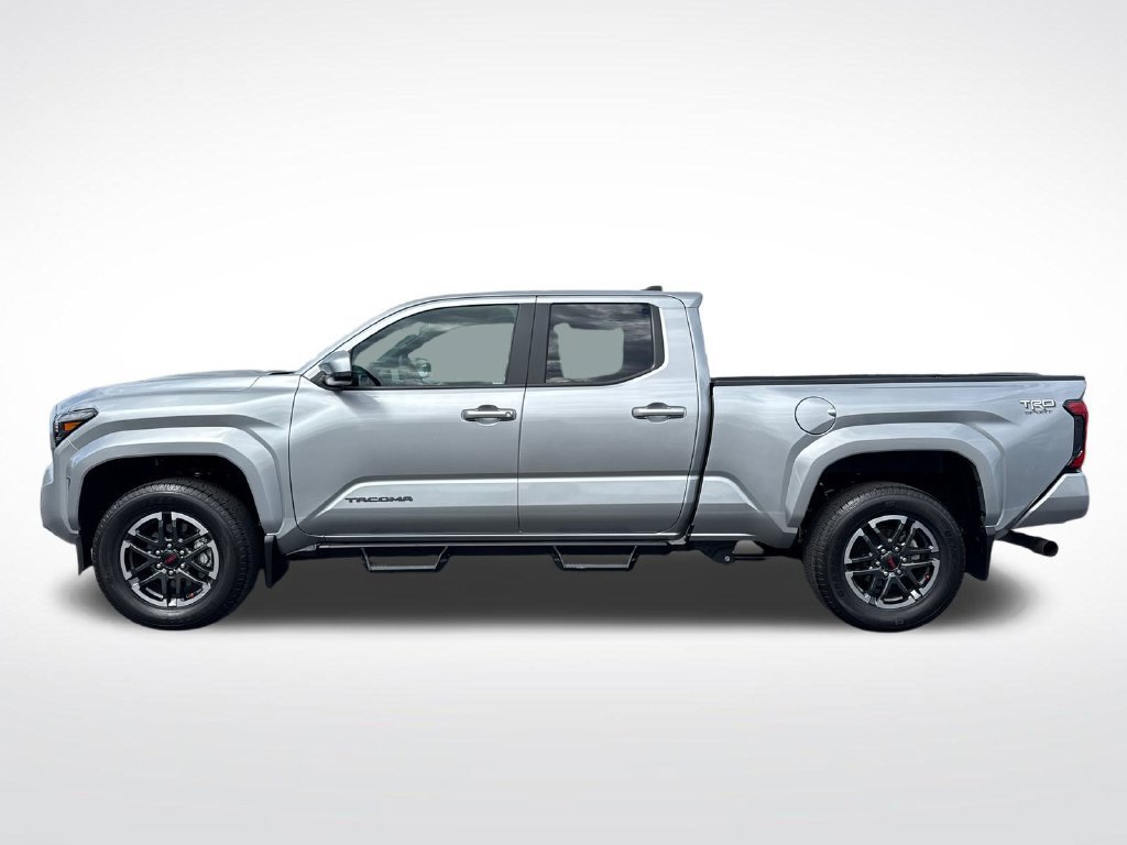Used 2025 Toyota Tacoma TRD Sport AWD/4WD image 9