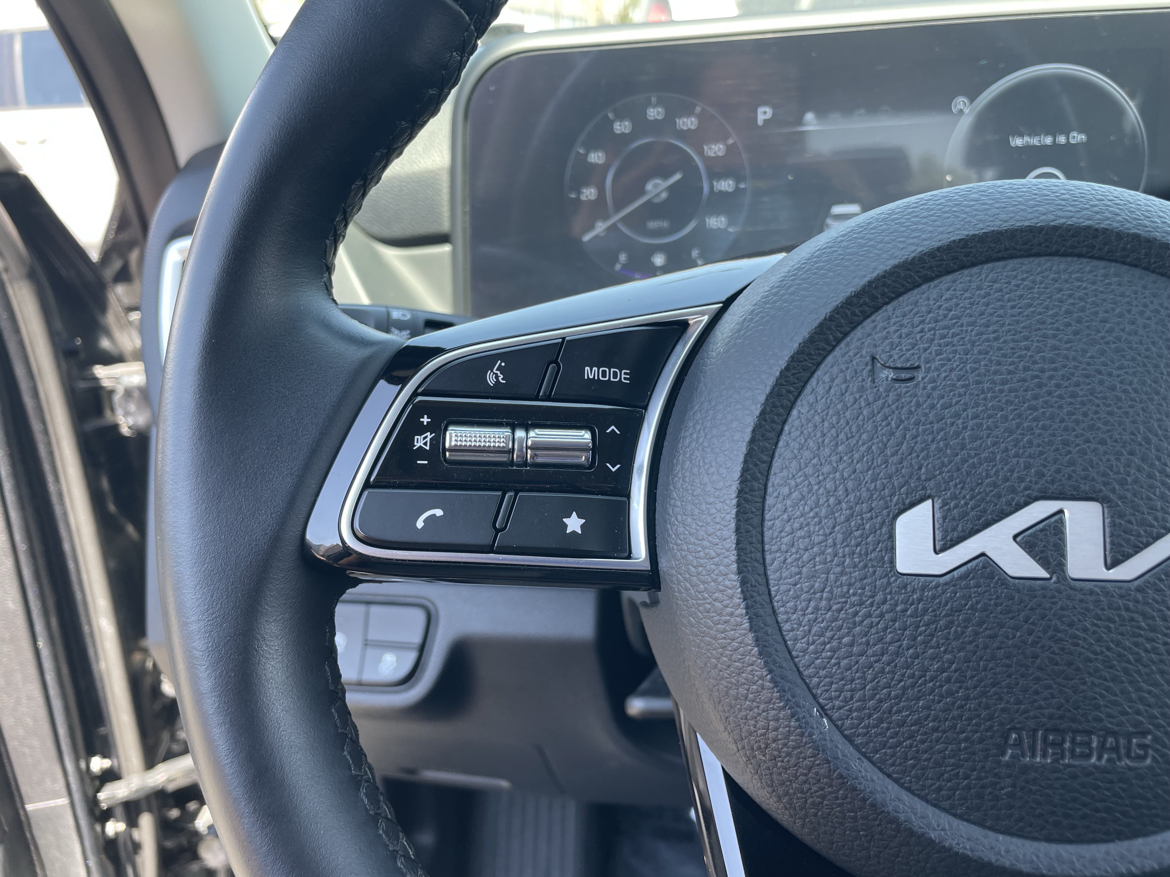 Certified 2025 Kia Seltos EX w/ EX Sunroof Package FWD image 25