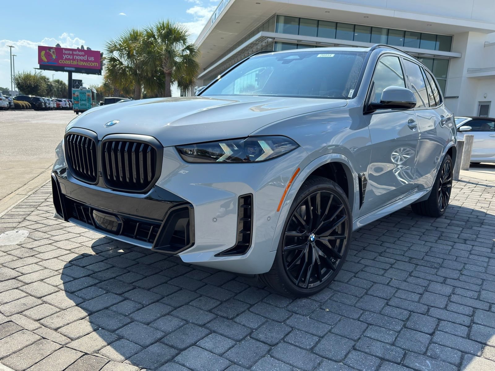 Used 2026 BMW X5 xDrive40i w/ M Sport Package image 1