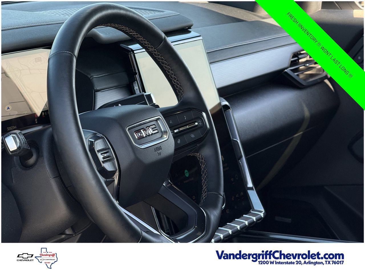 Used 2025 GMC Acadia AT4 AWD/4WD image 7