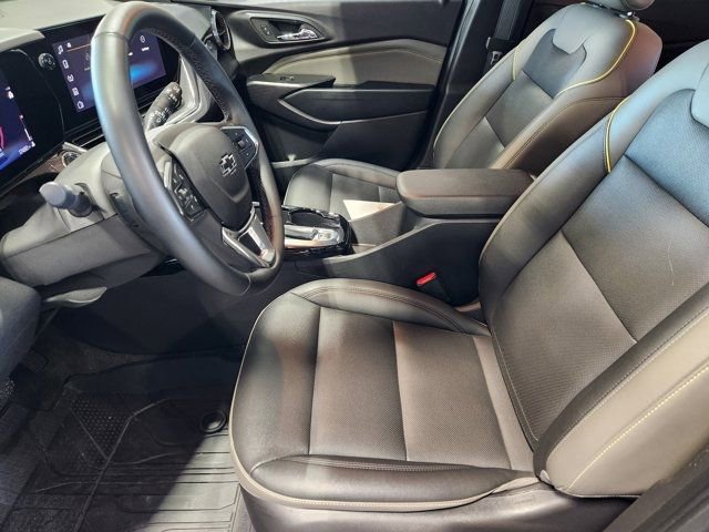 Used 2025 Chevrolet Trax ACTIV w/ Driver Confidence Package image 10
