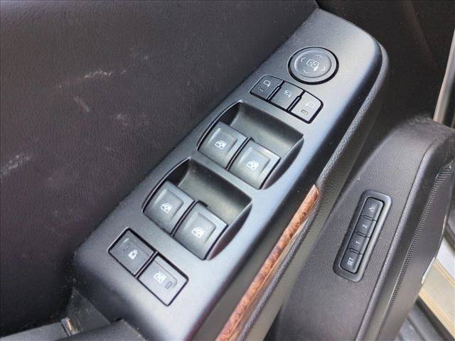 Used 2017 Chevrolet Tahoe Premier AWD/4WD image 12