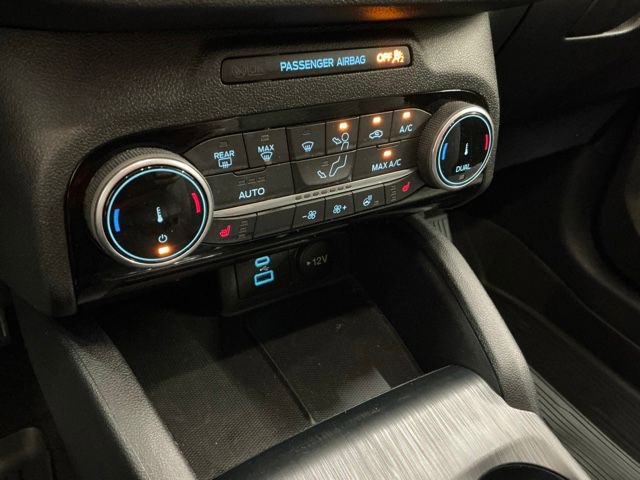 Used 2022 Ford Escape SE w/ SE Sport Appearance Package image 23