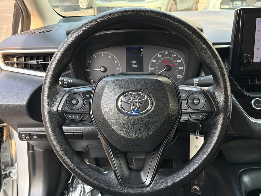 Used 2023 Toyota Corolla LE FWD image 22