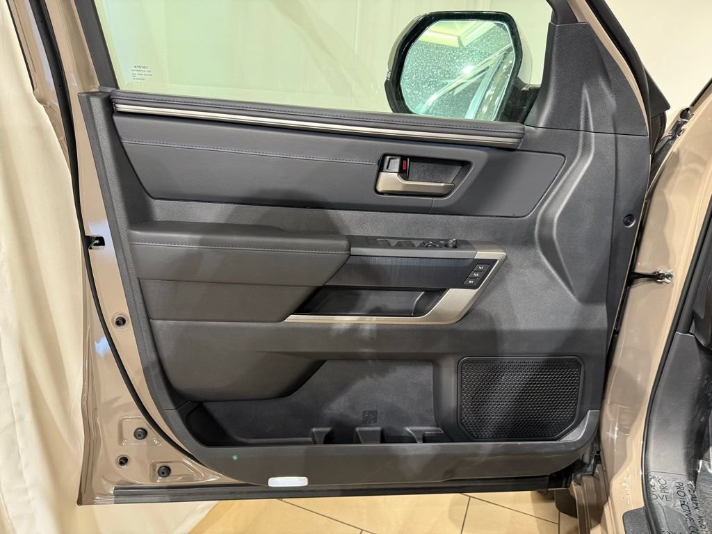 New 2026 Toyota Tundra Limited AWD/4WD image 16